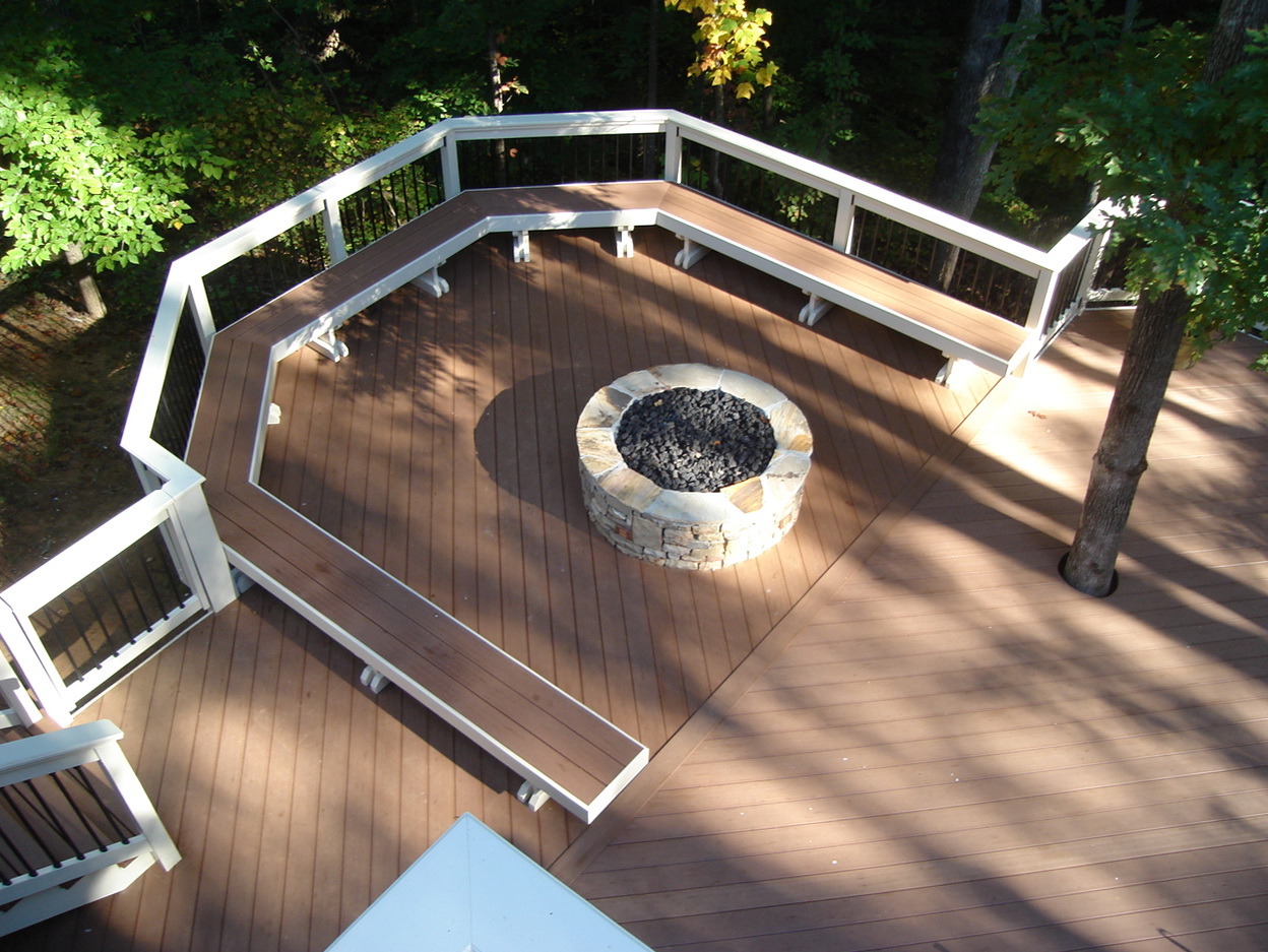 Ground Level Deck With Firepit Home Design Ideas