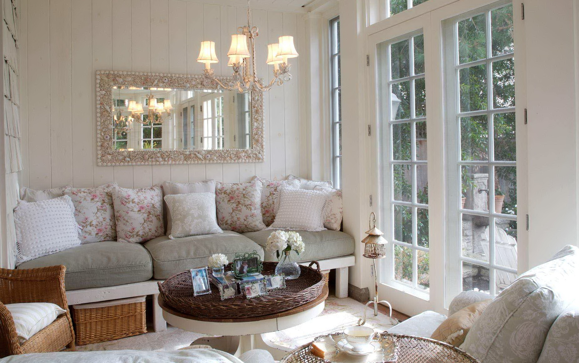 Small Living Room Chandeliers Home Design Ideas