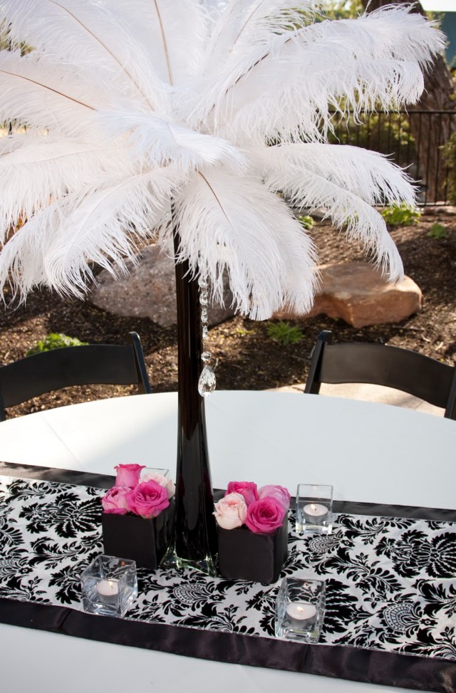 Eiffel Tower Vases With Feathers Eiffel Tower Vases With Feathers