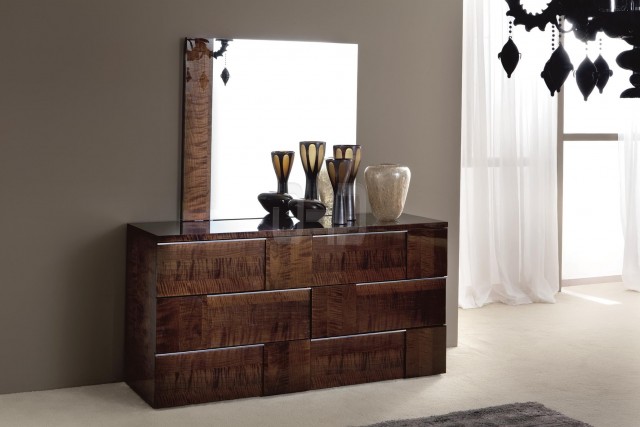Mirrored Bedroom Furniture Decorating Ideas Mirrored Bedroom Furniture Decorating Ideas