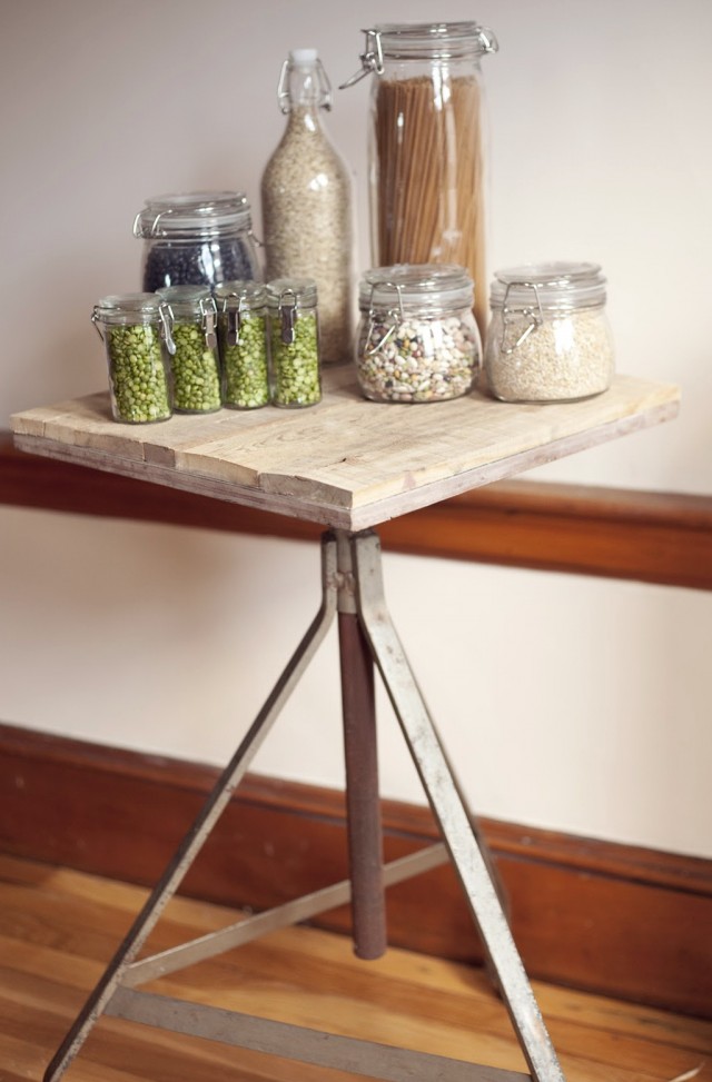 Diy Industrial Side Table Diy Industrial Side Table