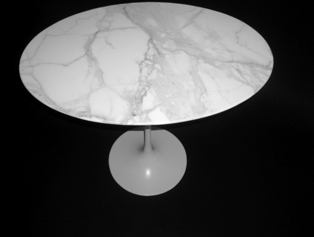 Saarinen Side Table Marble Saarinen Side Table Marble