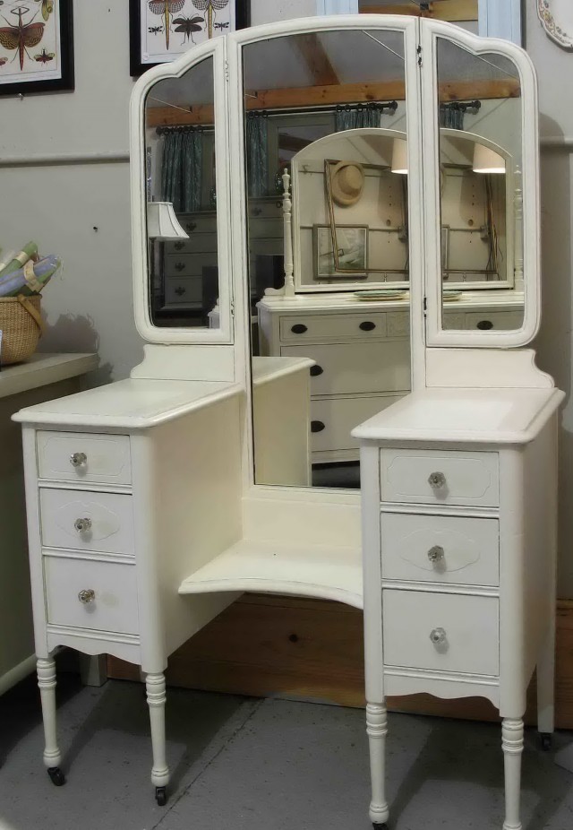 Tri Fold Vanity Mirror Sale Tri Fold Vanity Mirror Sale