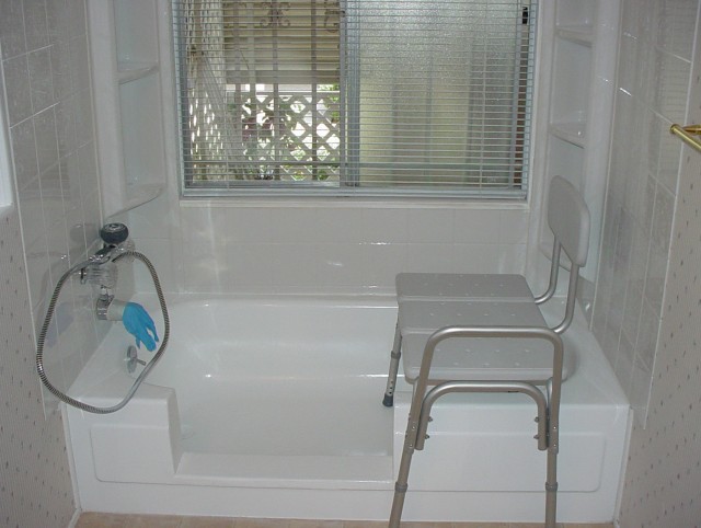 Bariatric Tub Transfer Bench Home Design Ideas