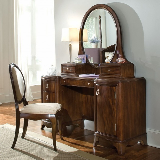 Antique Vanity With Round Mirror Antique Vanity With Round Mirror