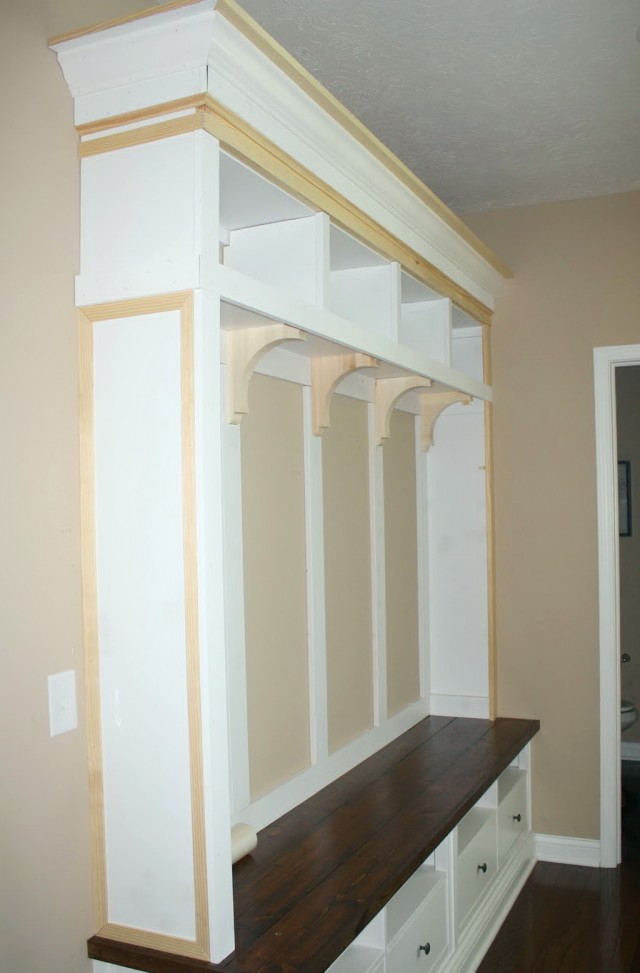Diy Mudroom Storage Bench Diy Mudroom Storage Bench