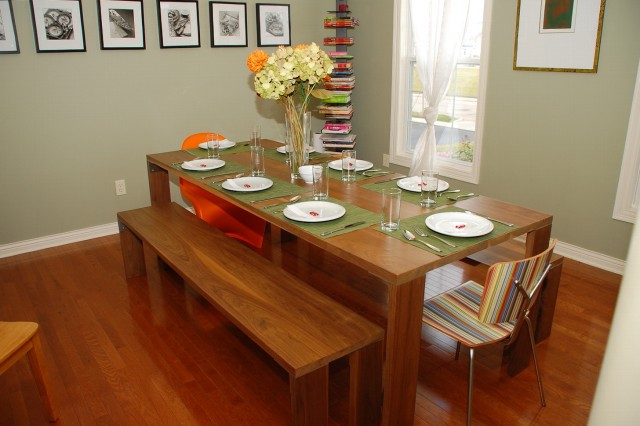Round Kitchen Table With Bench Seating Round Kitchen Table With Bench Seating