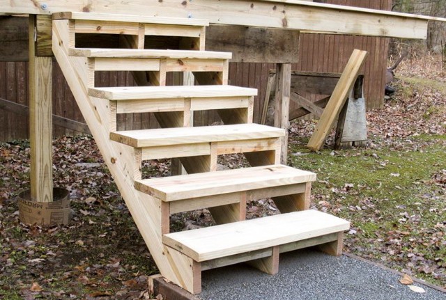 Build Deck Stairs Pre Cut Stringers