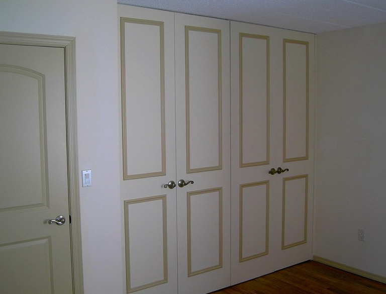 96 Bifold closet doors