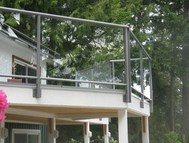 Aluminum Deck Railing With Glass Panels Aluminum Deck Railing With Glass Panels