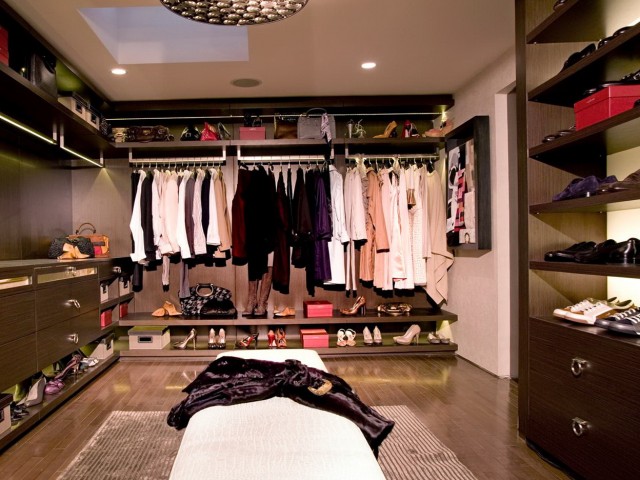 Maximize Closet Space Design Maximize Closet Space Design