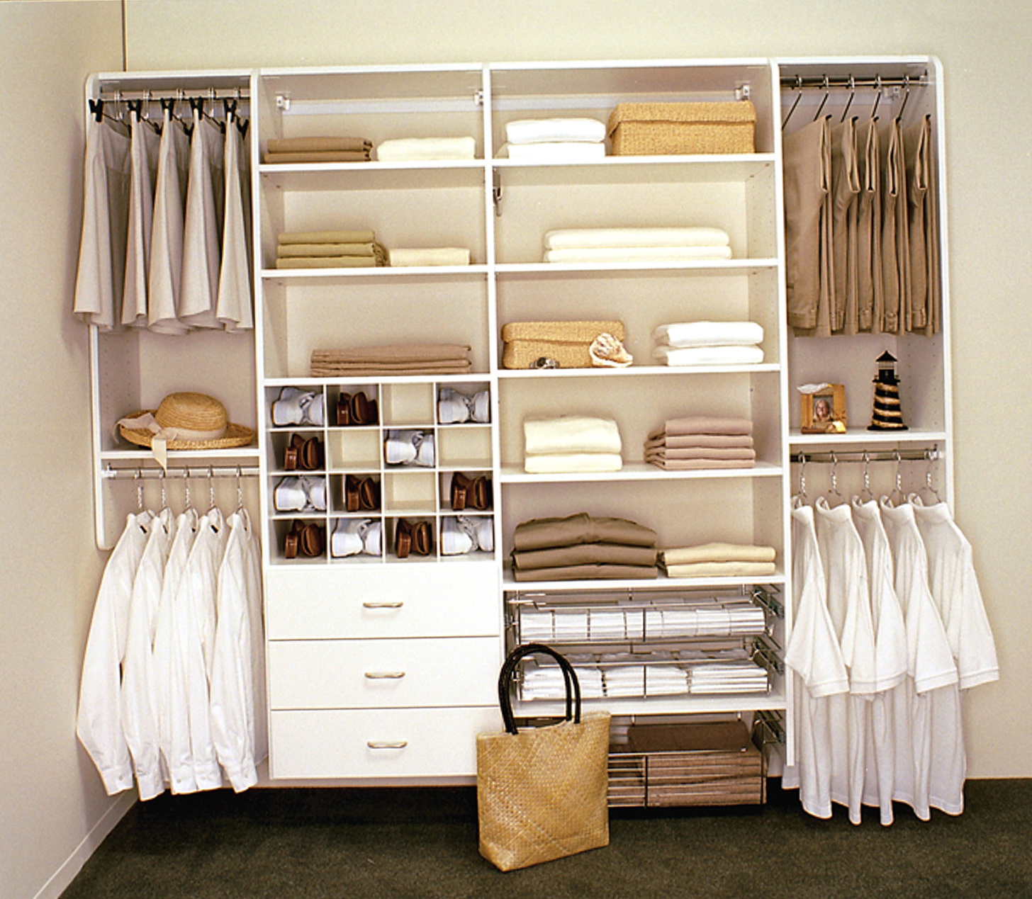 Professional closet organizers