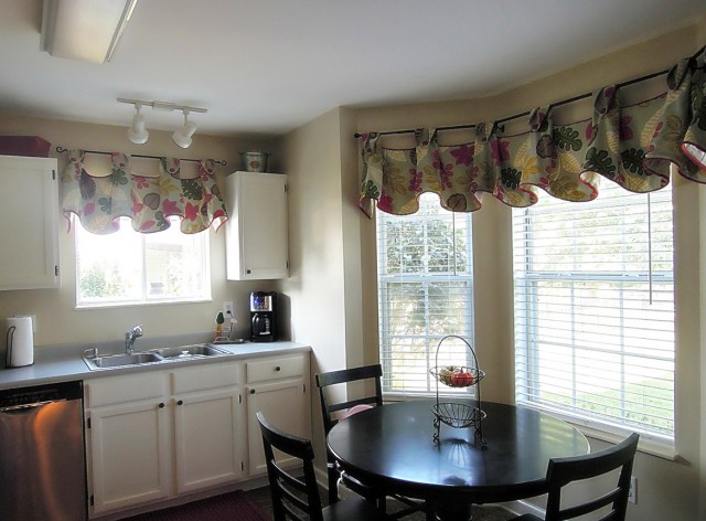 Curtains For Bay Windows In Dining Room Curtains For Bay Windows In Dining Room