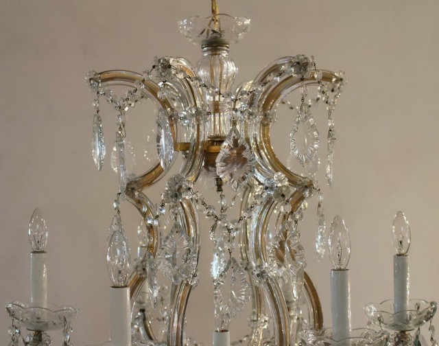 Maria Theresa Chandelier Vintage Maria Theresa Chandelier Vintage