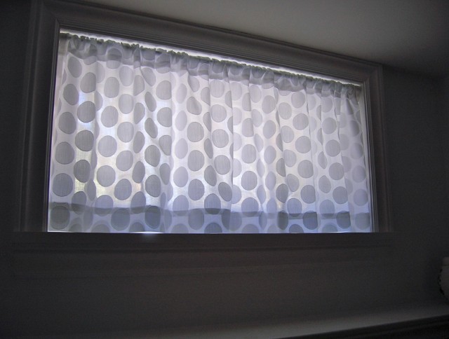 Small Basement Window Curtains Small Basement Window Curtains
